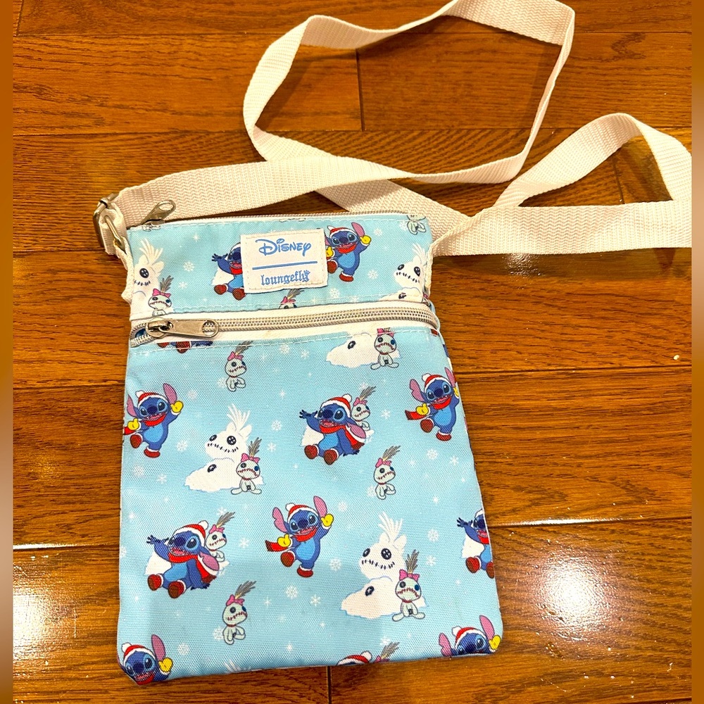 Loungefly canvas Disney Stitch Scrump Christmas crossbody purse